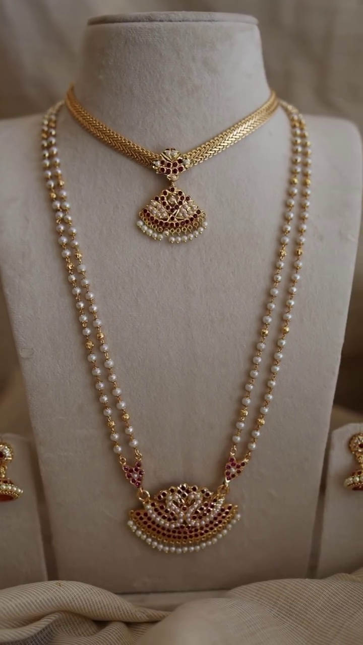 Attigai and Pearl Jewellery Set From Nakshika