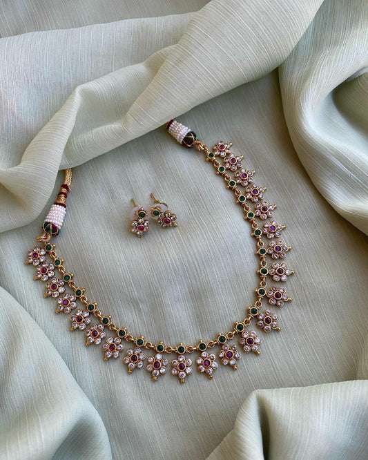 Simple Kempu Design Necklace