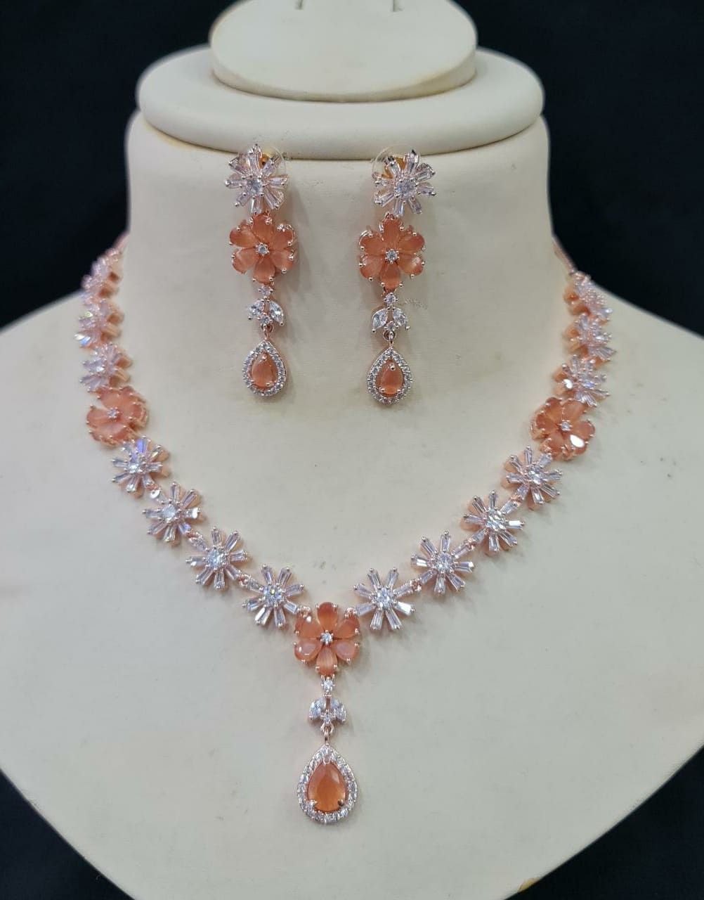 Roseful Beautiful set for you