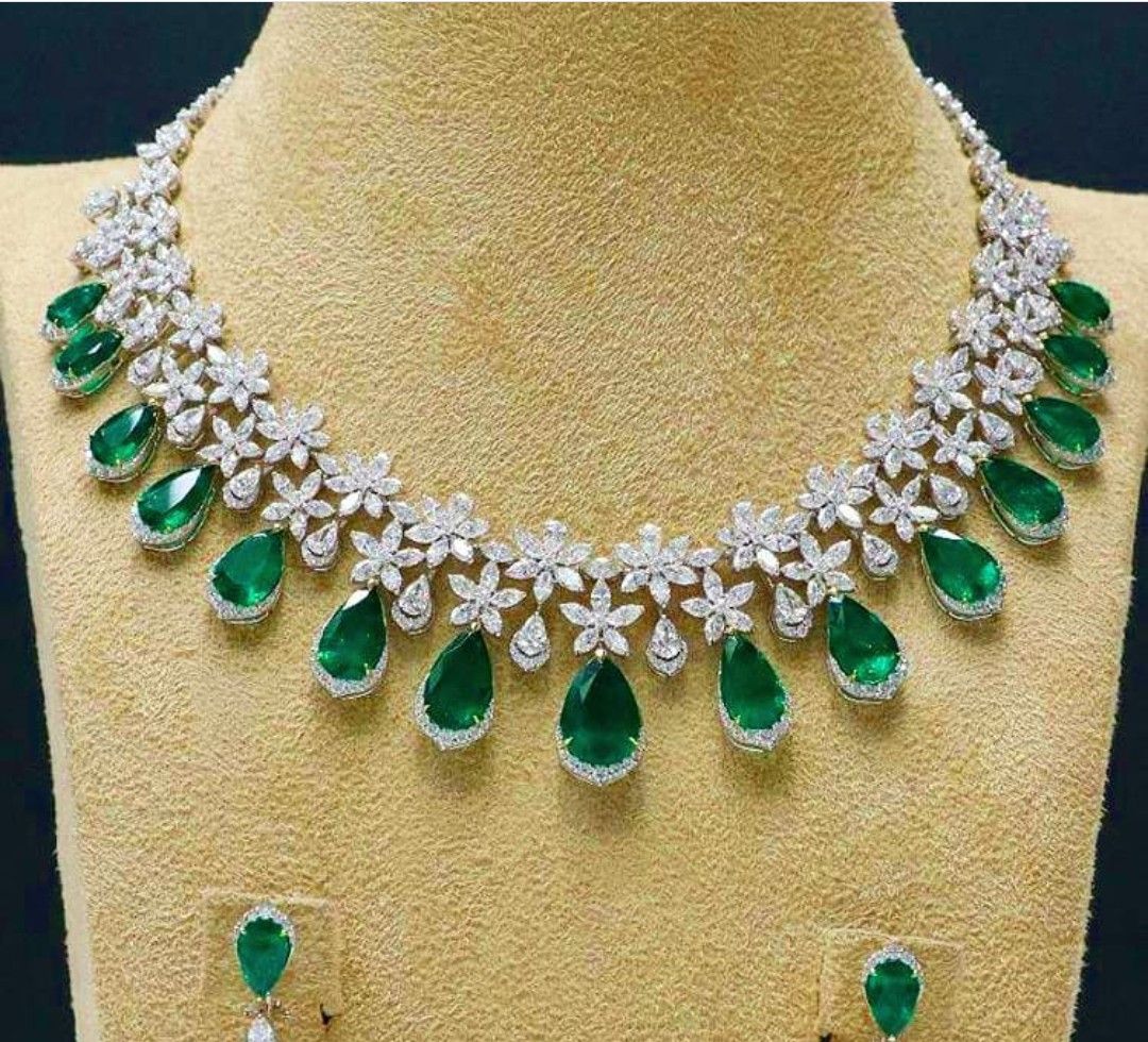 Nakshika Green Stone necklace